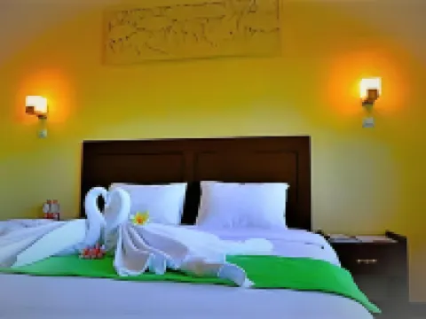 Azana Green Resort Pracimantoro Hotele w: Wonogiri