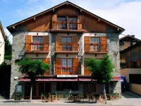 Hotel Esquirol Hotels in Llivia