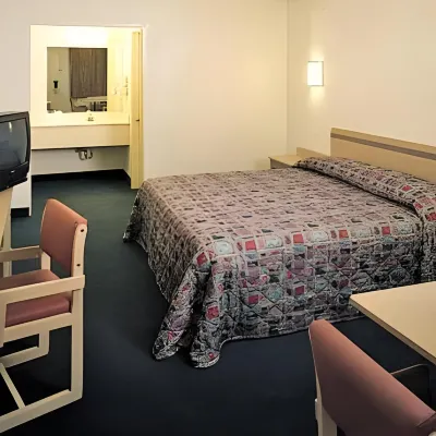 National 9 Motel Hotels near University of California, Santa Cruz