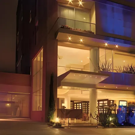 Blue Suites Hotel Отели рядом с достопримечательностью «Зона T»