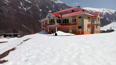 Taj Pearl Continentail Hotel Hotels in Balakot Tehsil