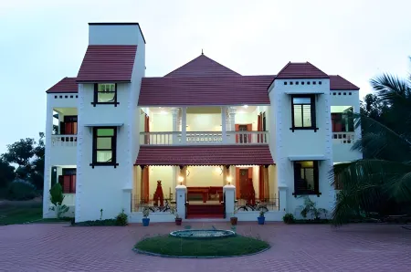 Alps Residency Отели в г. Терупаранкундрам