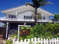 Seaview Lodge and Restaurant Hotels in 