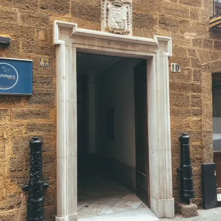 Apodaca Rooms