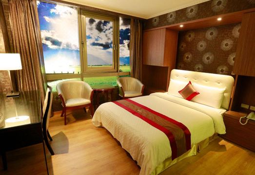 원더풀 홀 호텔 주변 명소