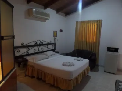 Aparta Hotel Plaza Real Norte Hotels near Iglesia de San Nicolas
