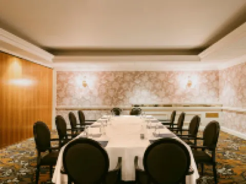 マリン トローン トルーンのホテル