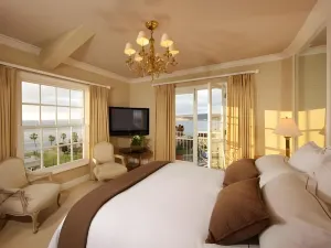 La Valencia Hotel