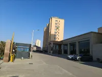 Nearby Naxianghai Huigu Homestay (Tonghai Road)