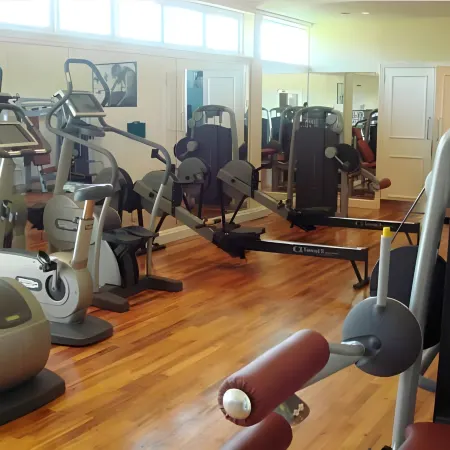 Turnberry Apartments