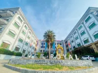 Rock Royal Hotel & Resort