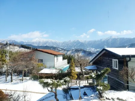 Gurye Sanmaru Pension Отели рядом с достопримечательностью «Gurye Sansuyu Village»