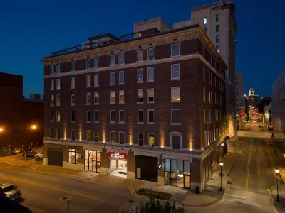 Hotel Clemons Hotel in zona Challenger STEM Learning Center