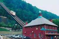 Hampton Inn Pittsburgh/Monroeville Hotels in Monroeville