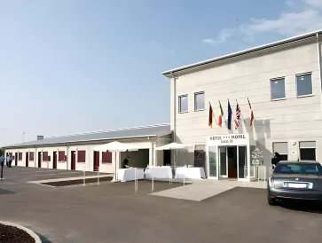 吉格里奧汽車旅館酒店