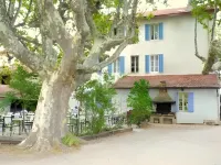 Hotel Restaurant le Castel Fleuri Hotels in Collobrières