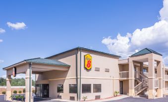 Super 8 by Wyndham Macon West