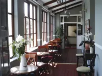 Wild Honey Inn - bar