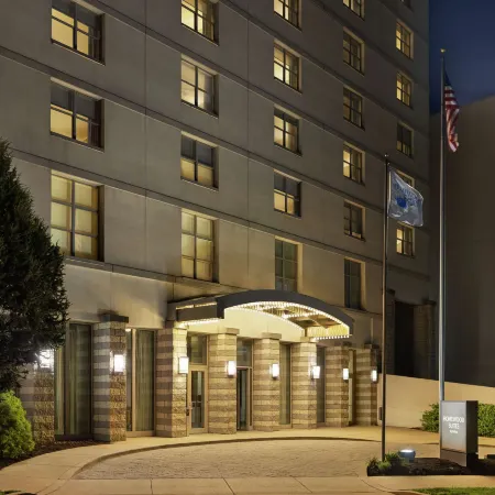Homewood Suites by Hilton Philadelphia-City Avenue Отели рядом с достопримечательностью «Музей Пожалуйста Попробуй»