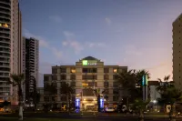 Holiday Inn Express Iquique Hotels in 