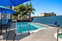 SureStay Hotel by Best Western Buena Park Anaheim - Pools