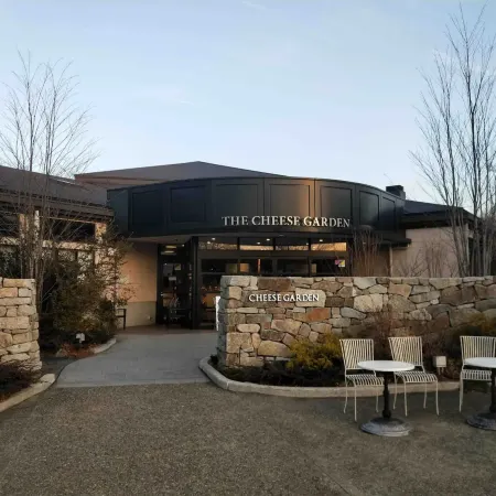 Clubhouse Atelier