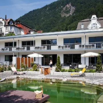 Carlton-Europe Vintage Adults Hotel