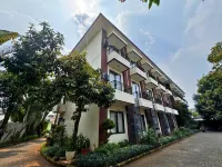 D'Bamboo Suites Hotels near Setiabudi