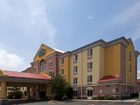 La Quinta Inn & Suites by Wyndham Hot Springs