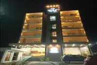 RV Stay Inn Sai Baba Temple And Convention Hall附近的飯店