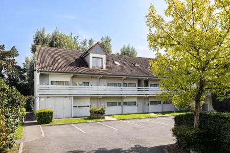 Hotel Campanile Bethune - Fouquieres Les Bethunes