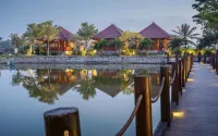 Wisata Paiton Cottage Hotel dekat Pusat Kue Terang Bulan Batavia