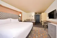 Holiday Inn Kansas City Airport