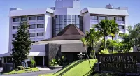 Patra Semarang Hotel & Convention Hotell i Kaliwiru