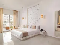 Tanoak Hotel