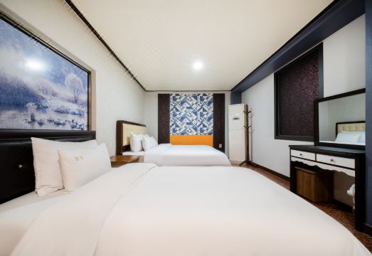 블루모텔 인테리어