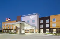 Fairfield Inn & Suites Burlington - parking
