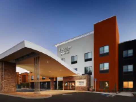 Fairfield Inn & Suites Fresno Yosemite International Airport Hotels in Fresno