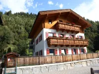 Chalet in Neukirchen Near Wildkogel Arena