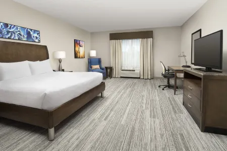 夏洛特機場希爾頓花園飯店