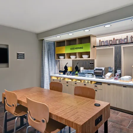 Home2 Suites by Hilton Atlanta Airport North
