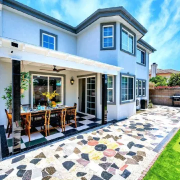 New Designer Home Monthly Stay Near Disney Universal Dtla and Beaches.