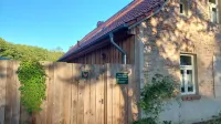 Moosgrün accommodation-charming small apartment- vacation apartment Atelier Hotels in der Nähe von Glasmuseum Neuglobsow