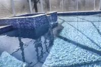 步行可達溫泉的熱水浴缸,加熱泳池度假屋