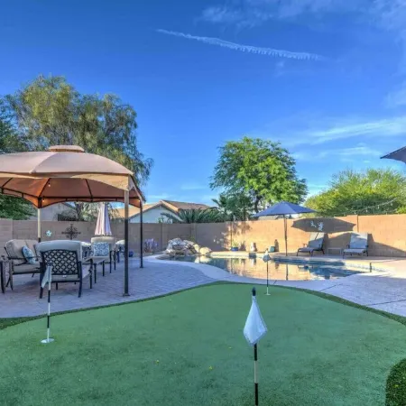 Heated Salt Water Pool Putting Green BBQ 4 Tv's