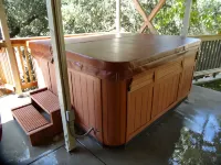 Wonderful Retreat Home On 1/2 Acre In Agoura Hills , Close To Malibu Beaches &
