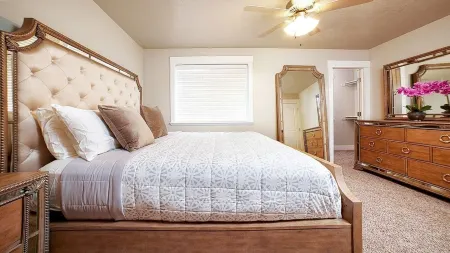 30% OFF SPECIAL! Skiers Dream, Newly Built, BBQ, Patio, Views, Dedicated Hot Tub