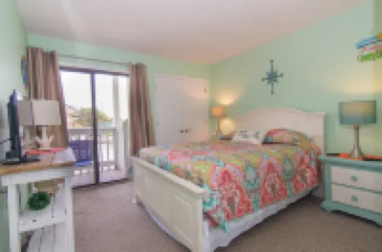 Seaside Escape in Pebble Beach Hotels in Emerald Isle