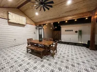 The Retreat on 2nd St