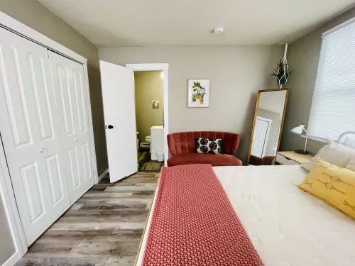 Stay on Spring #5 • Boho • Pet-Friendly • Downtown